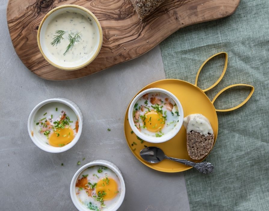 Oeufs en Cocotte mit Lachs